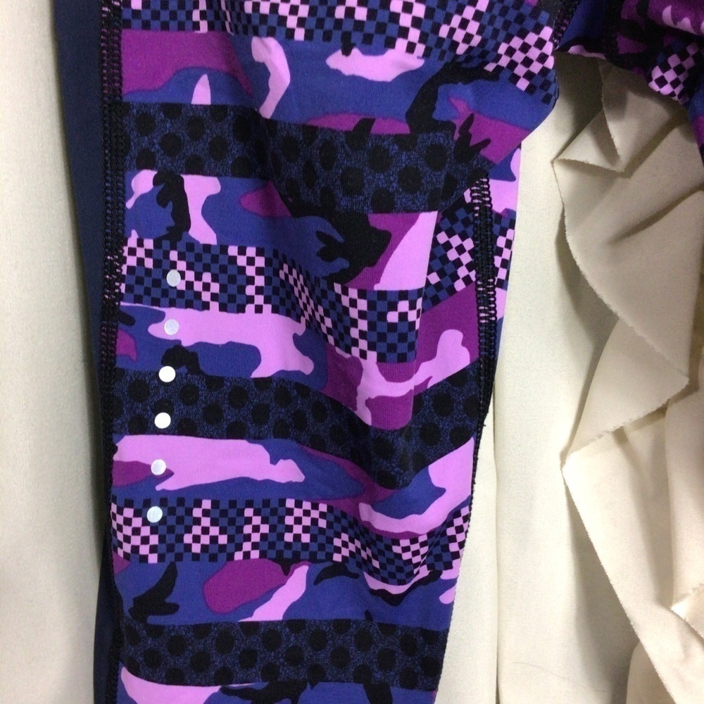 Nike Clash Epic Lux Dri-Fit Running Legging - Picture 6 of 7